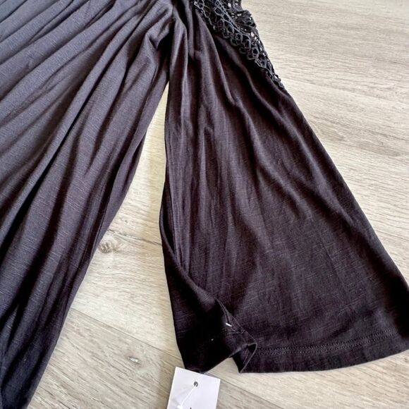 Fever Crocheted Cold Shoulder Bat Sleeve Midi Dress Black M NWT - Picture 4 of 8